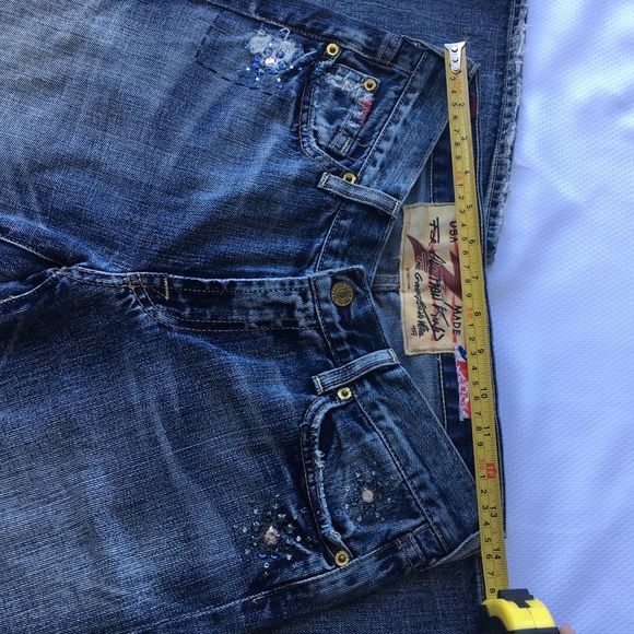 7 FOR ALL MANKIND DISTRESSED JEANS - Picture 5 of 8